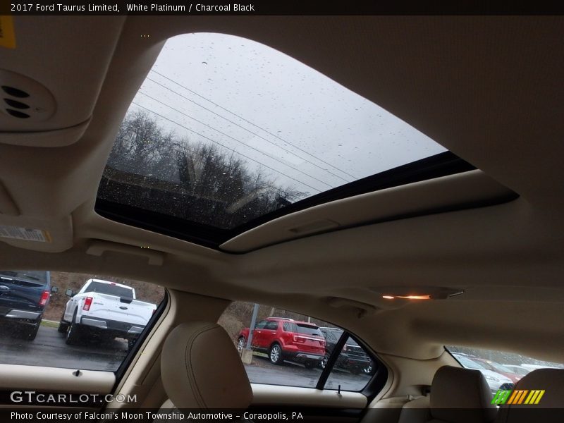 White Platinum / Charcoal Black 2017 Ford Taurus Limited