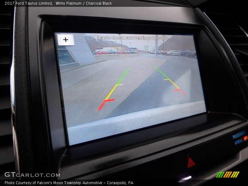 White Platinum / Charcoal Black 2017 Ford Taurus Limited