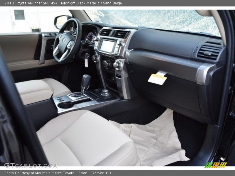 Midnight Black Metallic / Sand Beige 2018 Toyota 4Runner SR5 4x4