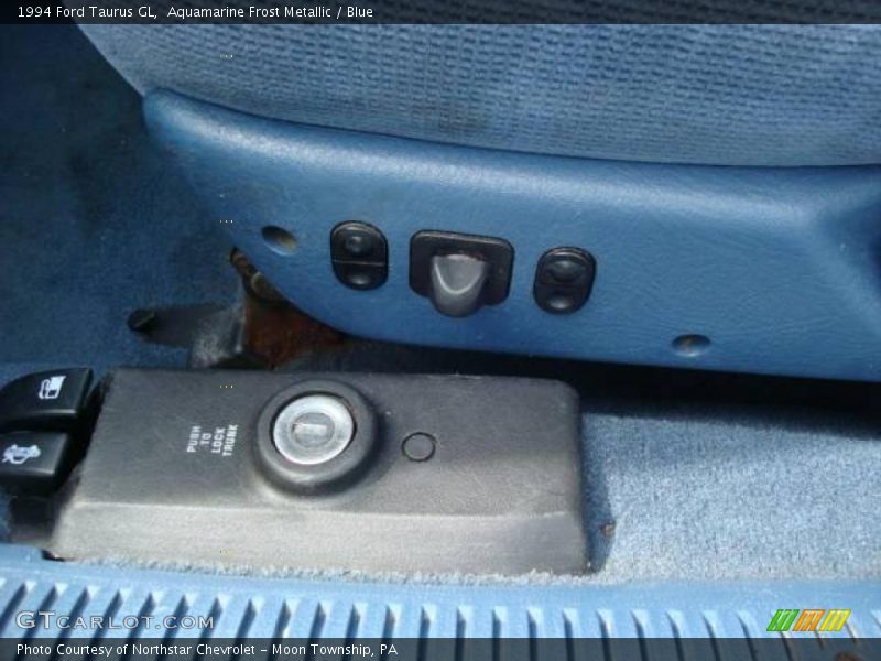 Aquamarine Frost Metallic / Blue 1994 Ford Taurus GL