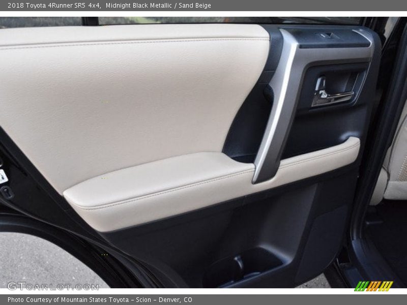 Midnight Black Metallic / Sand Beige 2018 Toyota 4Runner SR5 4x4