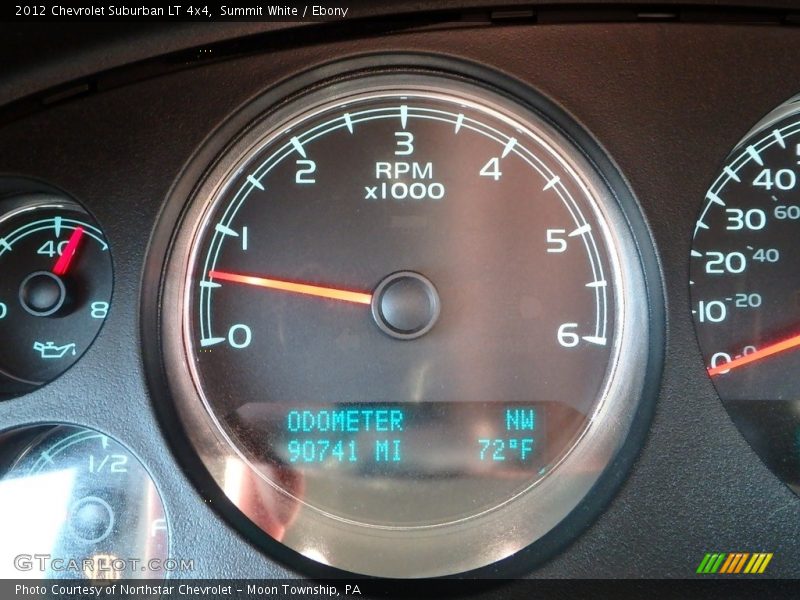 Summit White / Ebony 2012 Chevrolet Suburban LT 4x4