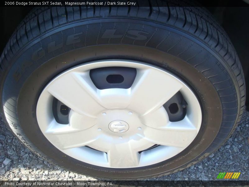 Magnesium Pearlcoat / Dark Slate Grey 2006 Dodge Stratus SXT Sedan