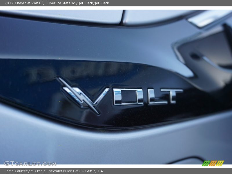 Silver Ice Metallic / Jet Black/Jet Black 2017 Chevrolet Volt LT