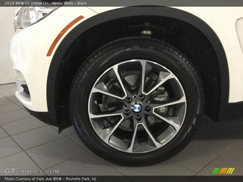 Alpine White / Black 2018 BMW X5 xDrive35i