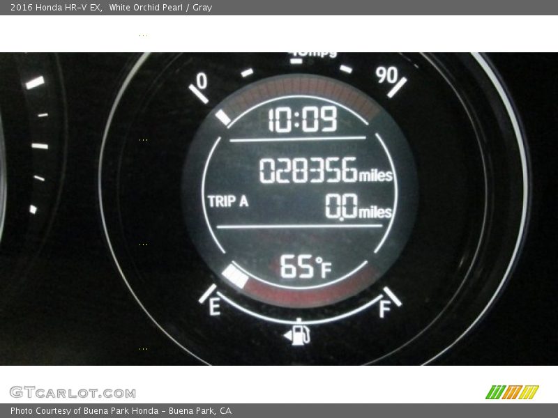White Orchid Pearl / Gray 2016 Honda HR-V EX