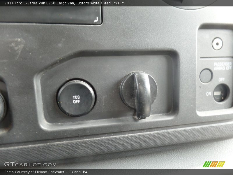 Oxford White / Medium Flint 2014 Ford E-Series Van E250 Cargo Van