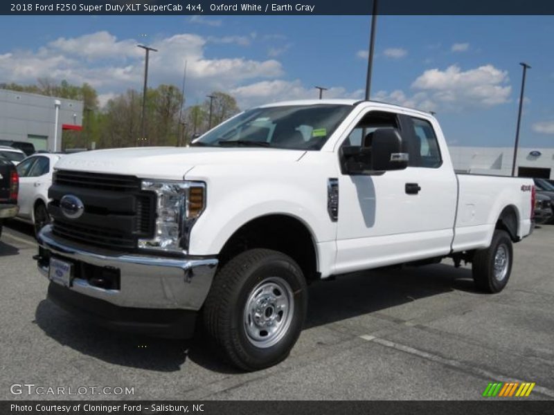 Oxford White / Earth Gray 2018 Ford F250 Super Duty XLT SuperCab 4x4