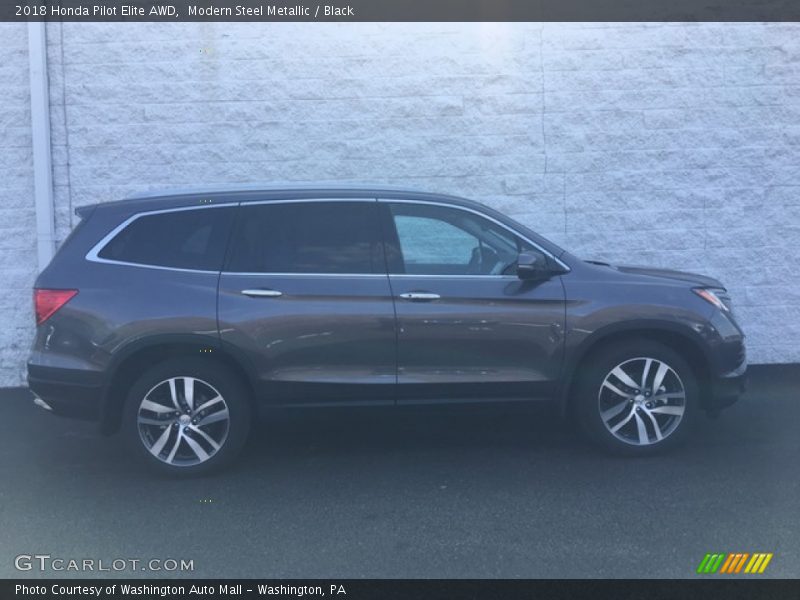 Modern Steel Metallic / Black 2018 Honda Pilot Elite AWD