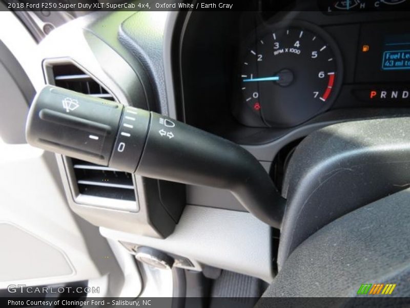 Oxford White / Earth Gray 2018 Ford F250 Super Duty XLT SuperCab 4x4