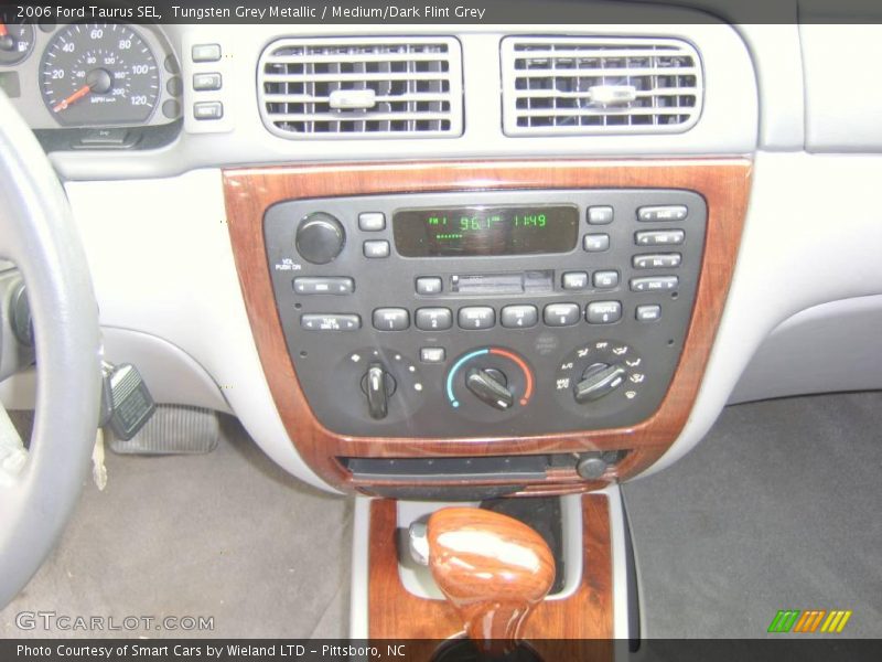 Tungsten Grey Metallic / Medium/Dark Flint Grey 2006 Ford Taurus SEL