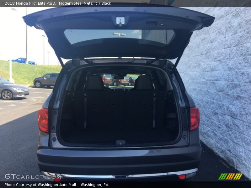 Modern Steel Metallic / Black 2018 Honda Pilot Elite AWD