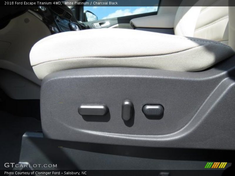 White Platinum / Charcoal Black 2018 Ford Escape Titanium 4WD