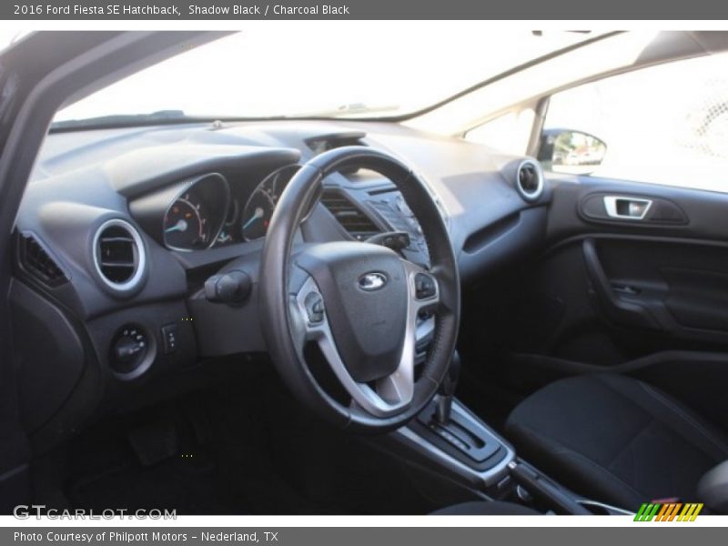 Shadow Black / Charcoal Black 2016 Ford Fiesta SE Hatchback