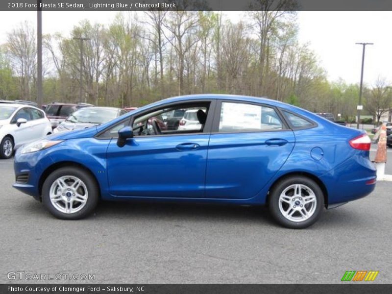 Lightning Blue / Charcoal Black 2018 Ford Fiesta SE Sedan