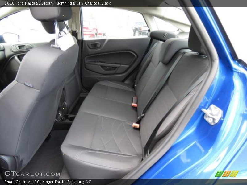 Lightning Blue / Charcoal Black 2018 Ford Fiesta SE Sedan