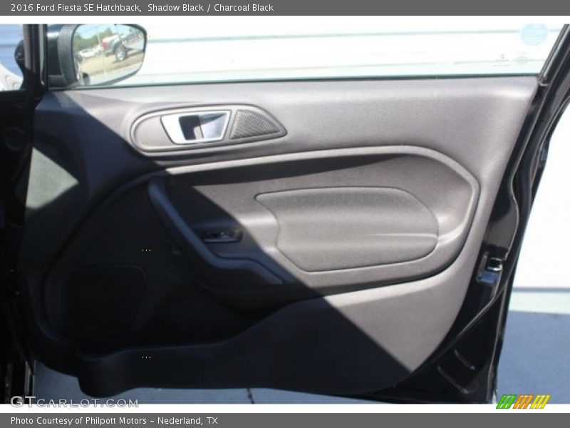 Shadow Black / Charcoal Black 2016 Ford Fiesta SE Hatchback