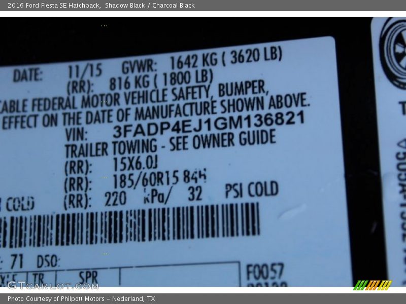 Shadow Black / Charcoal Black 2016 Ford Fiesta SE Hatchback