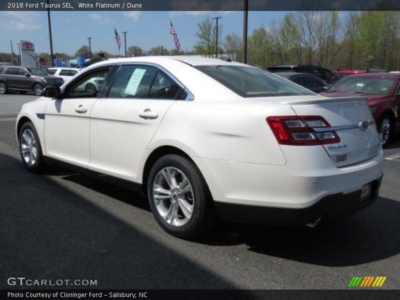 White Platinum / Dune 2018 Ford Taurus SEL