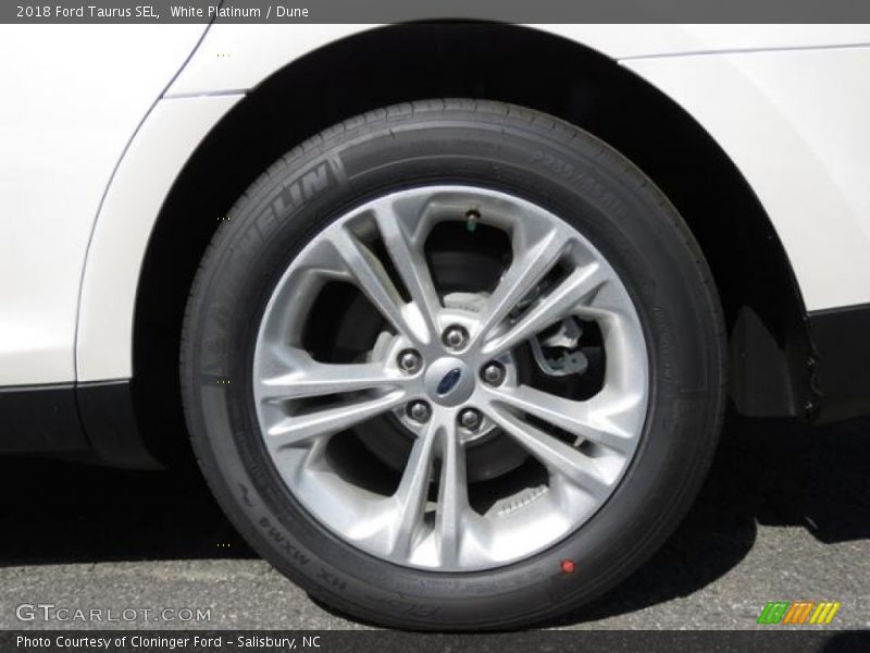 White Platinum / Dune 2018 Ford Taurus SEL