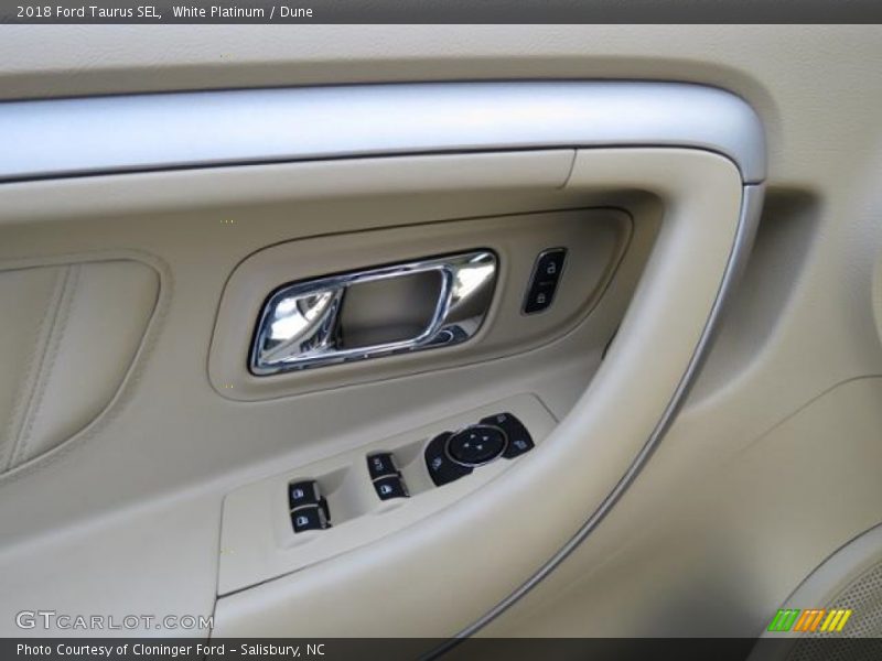 White Platinum / Dune 2018 Ford Taurus SEL