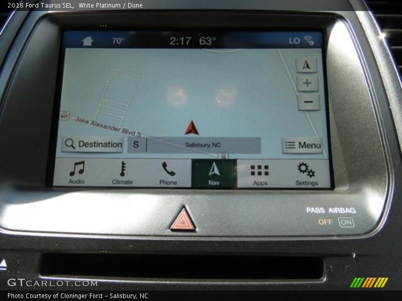 White Platinum / Dune 2018 Ford Taurus SEL