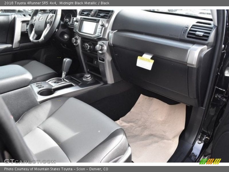 Midnight Black Metallic / Black 2018 Toyota 4Runner SR5 4x4