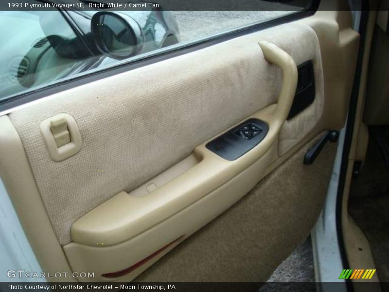 Bright White / Camel Tan 1993 Plymouth Voyager SE