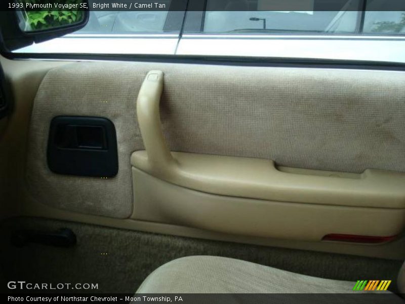 Bright White / Camel Tan 1993 Plymouth Voyager SE