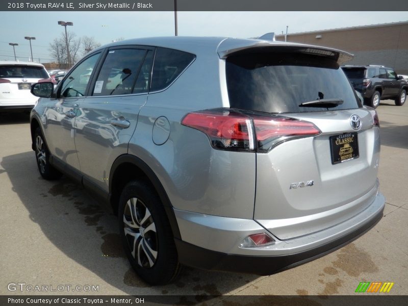 Silver Sky Metallic / Black 2018 Toyota RAV4 LE