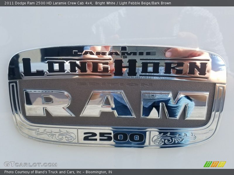 Bright White / Light Pebble Beige/Bark Brown 2011 Dodge Ram 2500 HD Laramie Crew Cab 4x4