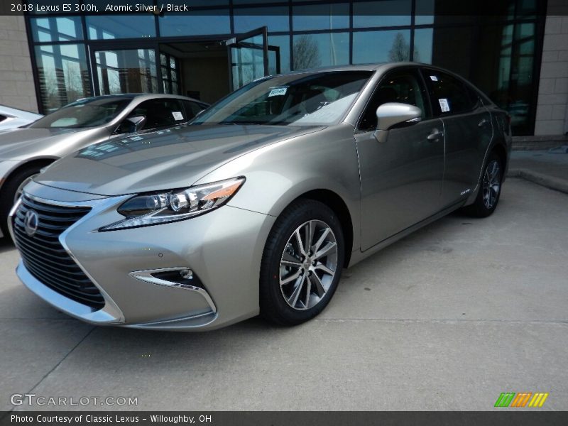 Atomic Silver / Black 2018 Lexus ES 300h