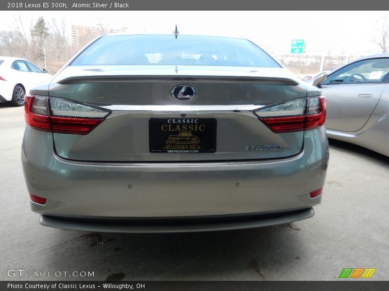 Atomic Silver / Black 2018 Lexus ES 300h
