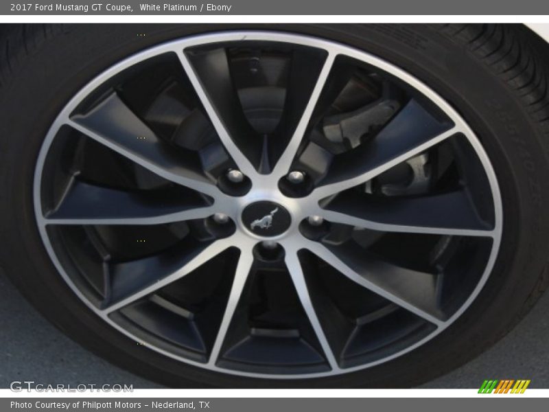White Platinum / Ebony 2017 Ford Mustang GT Coupe
