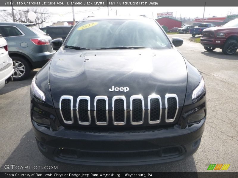 Diamond Black Crystal Pearl / Black/Light Frost Beige 2017 Jeep Cherokee Latitude 4x4