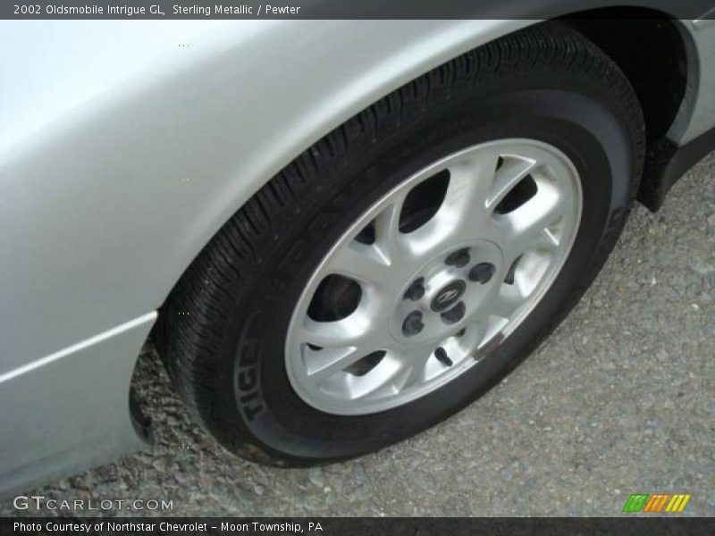 Sterling Metallic / Pewter 2002 Oldsmobile Intrigue GL