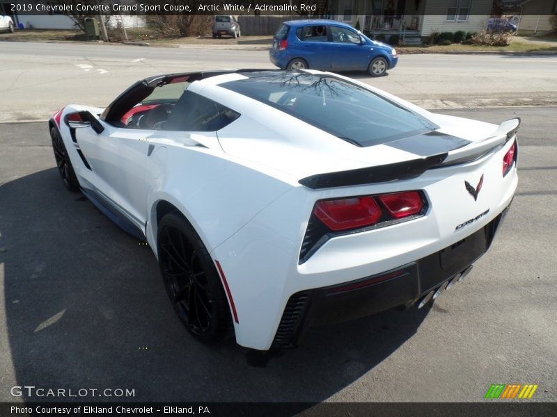 Arctic White / Adrenaline Red 2019 Chevrolet Corvette Grand Sport Coupe