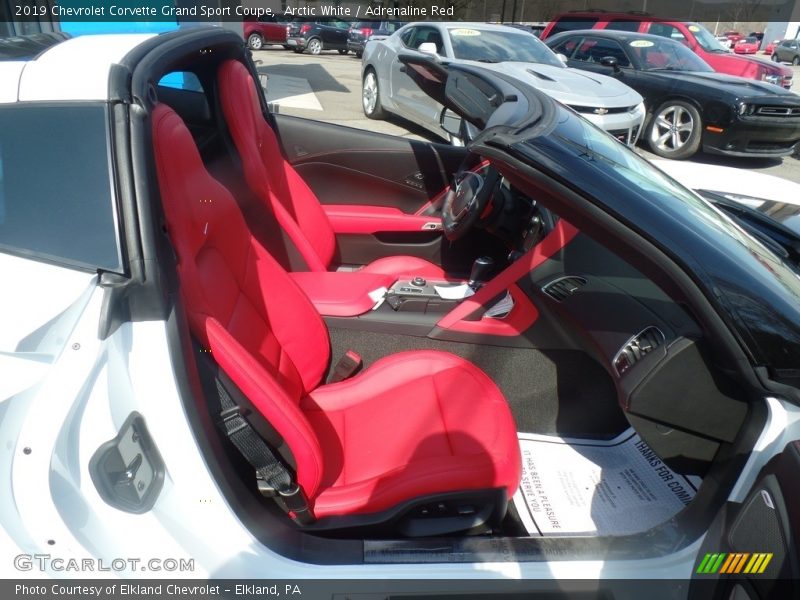 Arctic White / Adrenaline Red 2019 Chevrolet Corvette Grand Sport Coupe