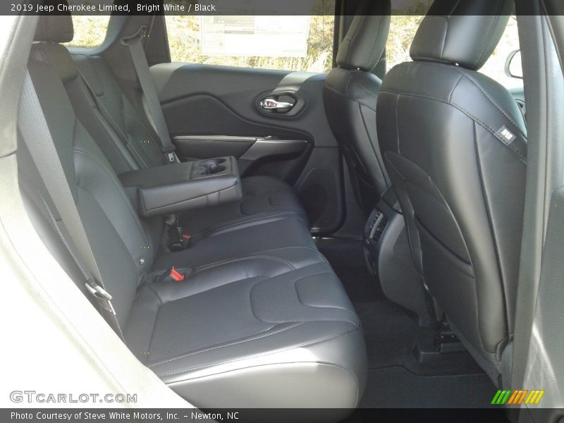 Bright White / Black 2019 Jeep Cherokee Limited