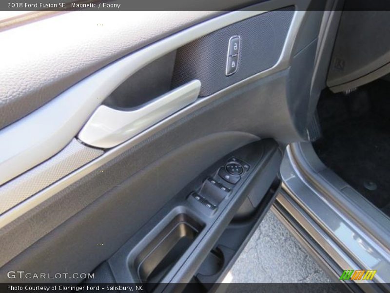 Magnetic / Ebony 2018 Ford Fusion SE