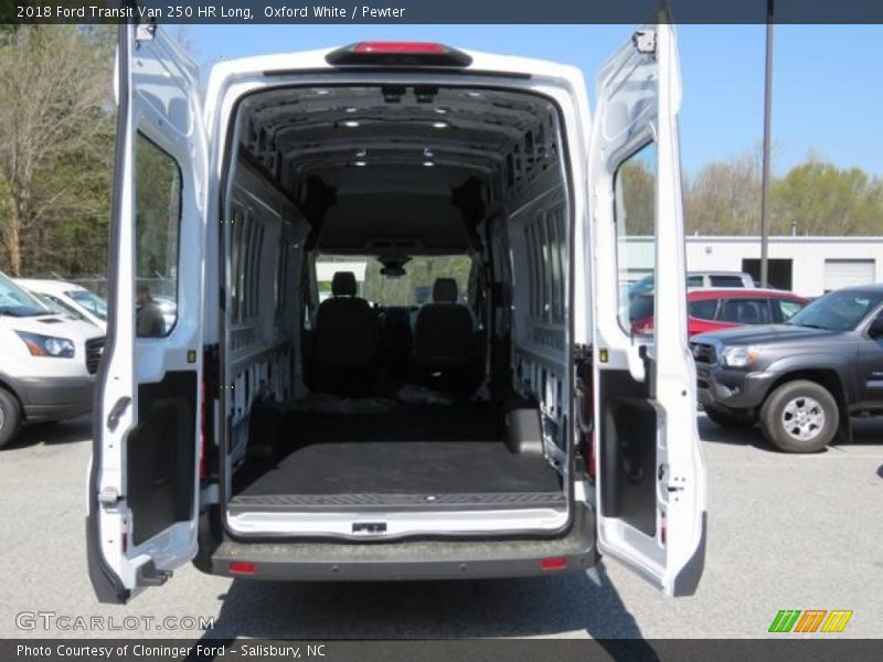  2018 Transit Van 250 HR Long Trunk