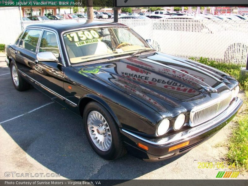Black / Ivory 1996 Jaguar XJ Vanden Plas
