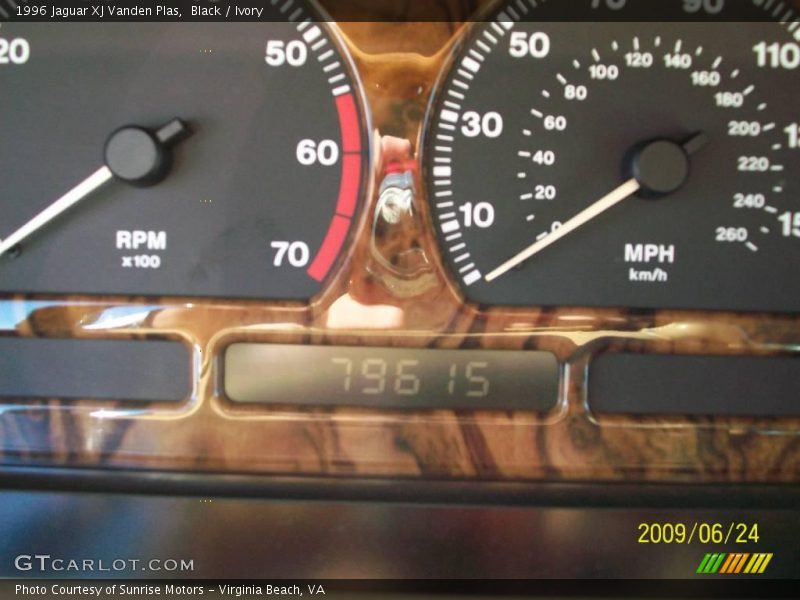 Black / Ivory 1996 Jaguar XJ Vanden Plas