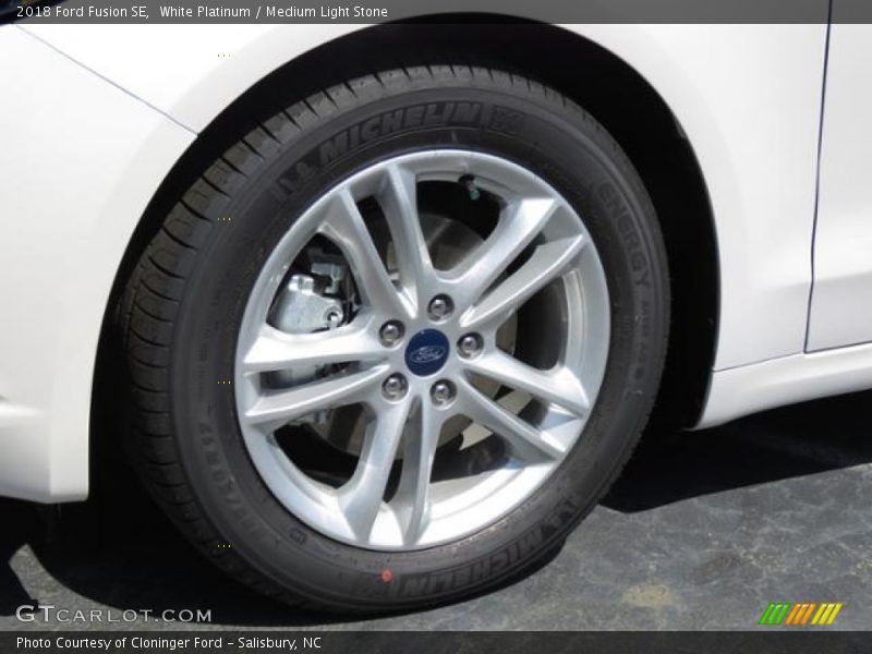 White Platinum / Medium Light Stone 2018 Ford Fusion SE