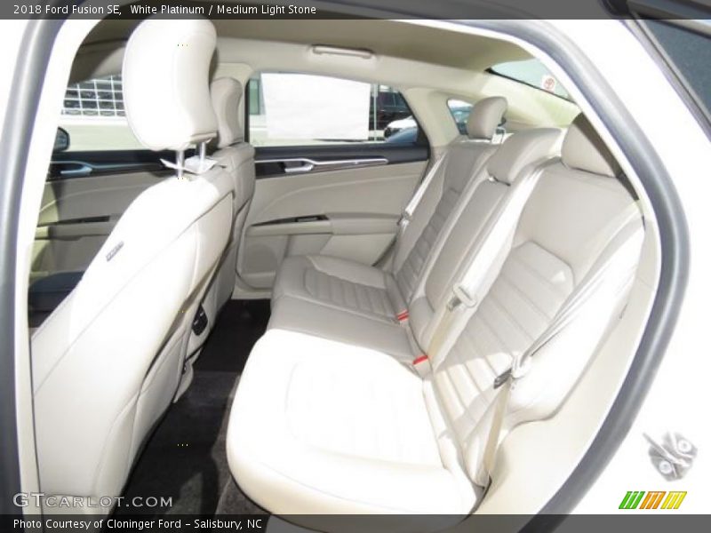White Platinum / Medium Light Stone 2018 Ford Fusion SE