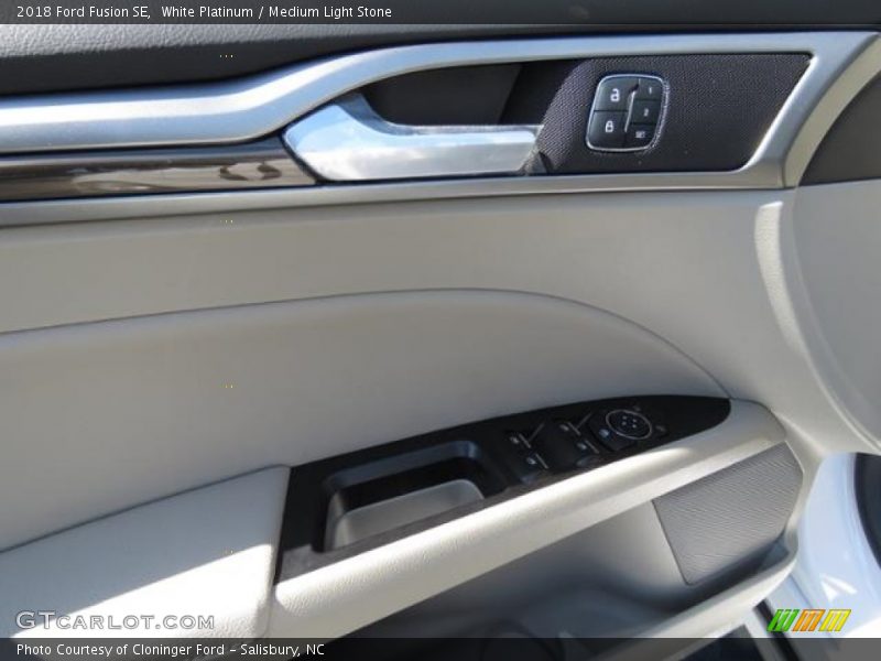 White Platinum / Medium Light Stone 2018 Ford Fusion SE