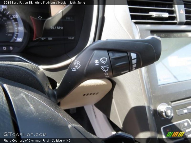 White Platinum / Medium Light Stone 2018 Ford Fusion SE