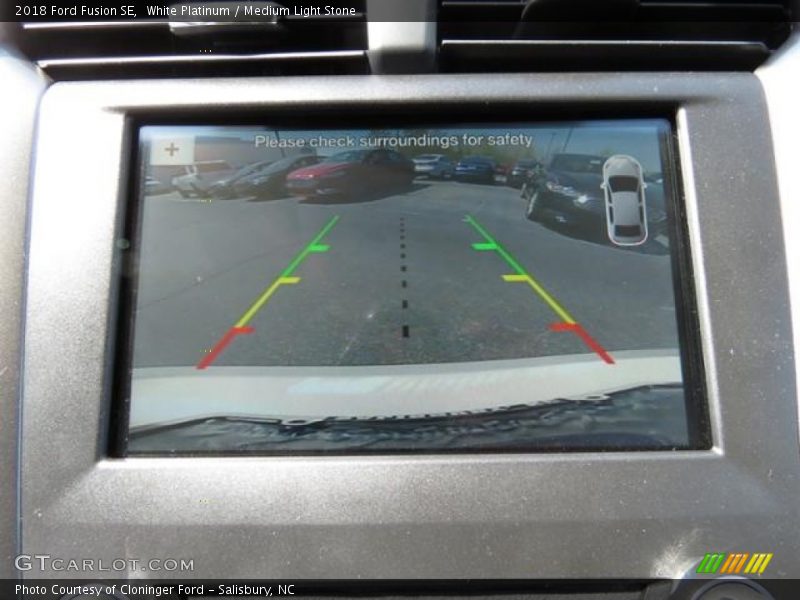 White Platinum / Medium Light Stone 2018 Ford Fusion SE