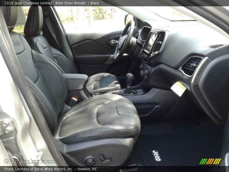 Front Seat of 2019 Cherokee Limited