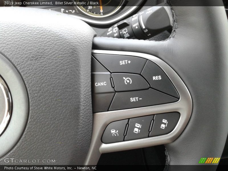 Controls of 2019 Cherokee Limited